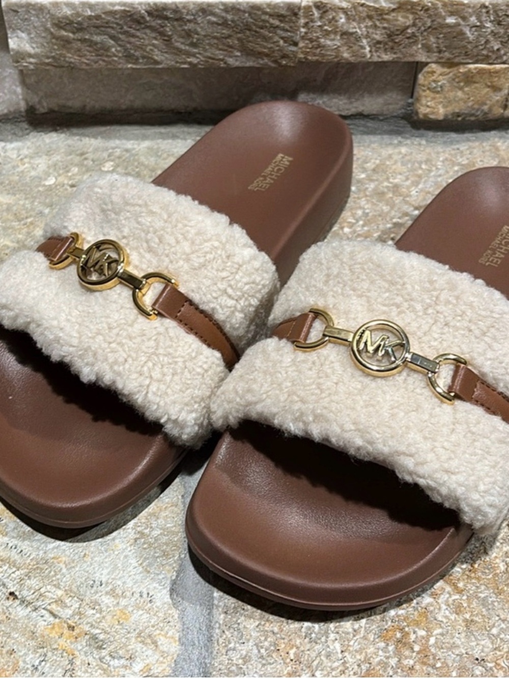 MICHAEL KORS Brown Footbed Cream Shearling Slide Sandals with Gold MK Hardware